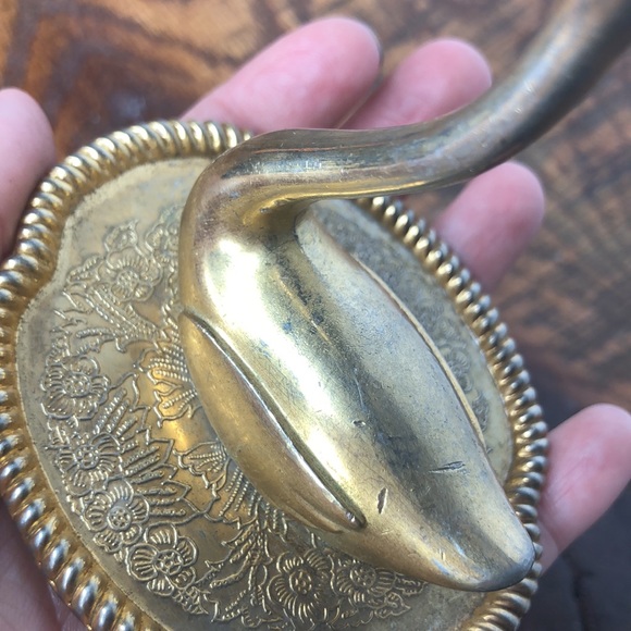 ✅SOLD Gold swan ring dish - Picture 4 of 9